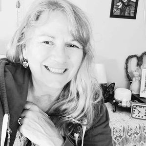 Meet your Posher, Sharon